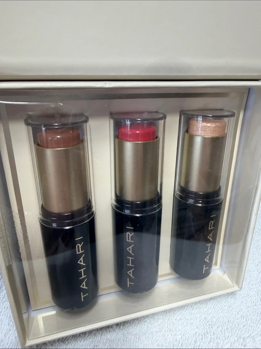 🍄5 for $35🍄 Tahari Face Contour Stick Trio